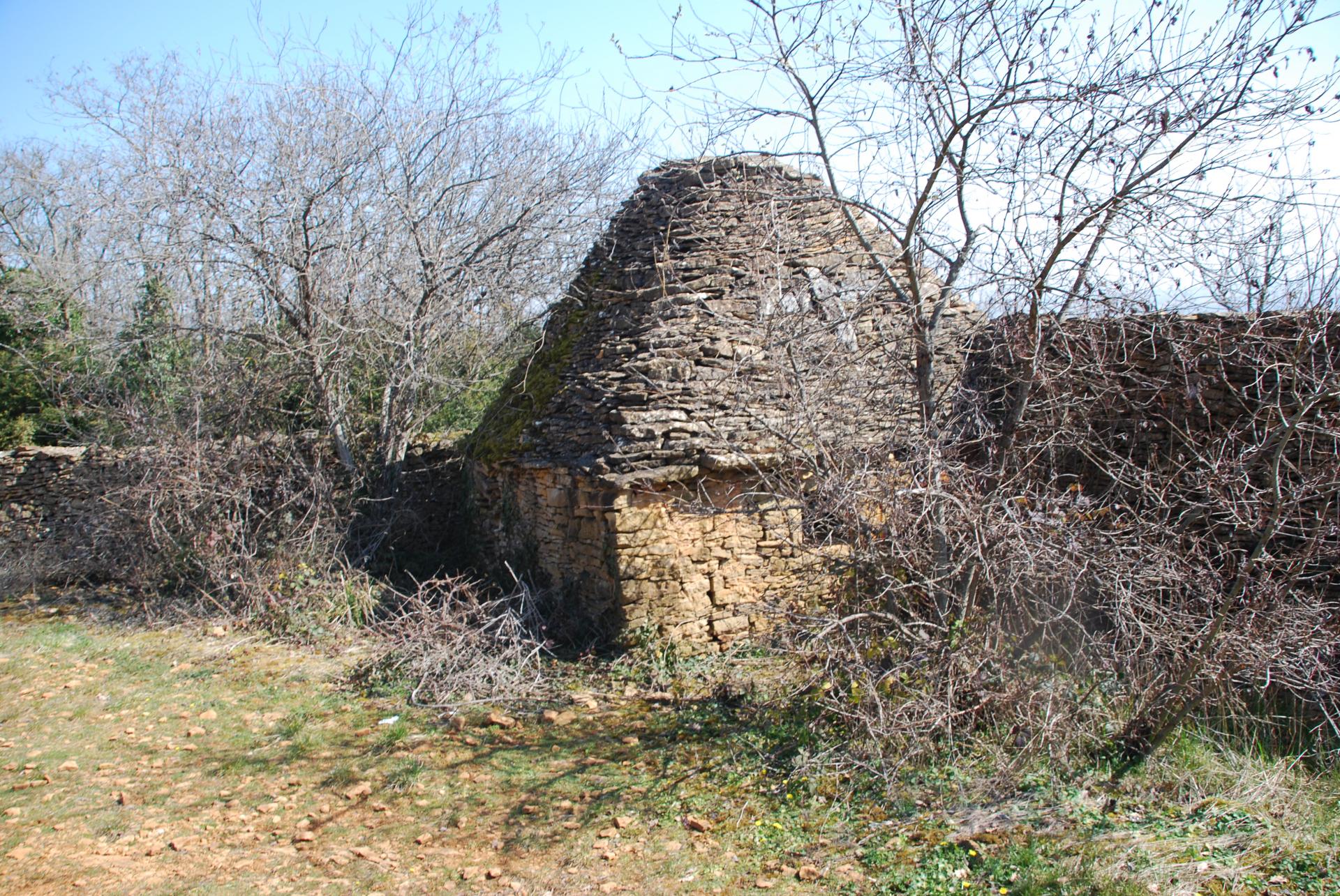Cadole (petit abris en pierre sèche)